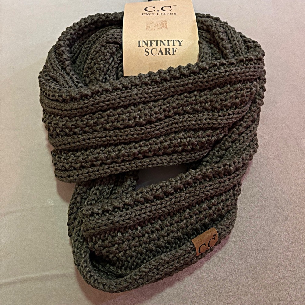 CC Boutique Infinity Scarf - Olive Green